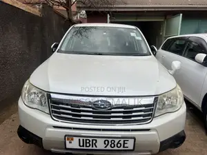 Photo - Subaru Forester 2.5X Limited 2010 White