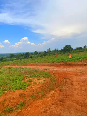 *Mukono Kabimbiri Town Estate Along Kayunga Rd 100by50fts