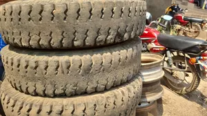 1200r20 Used Sinotruck Tyres for Trucks