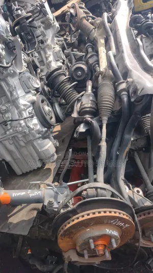 Photo - Vitz New Model Enginee and Cross Member