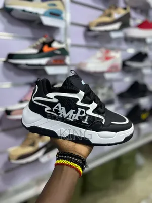 Vogue Amiri Sneakers