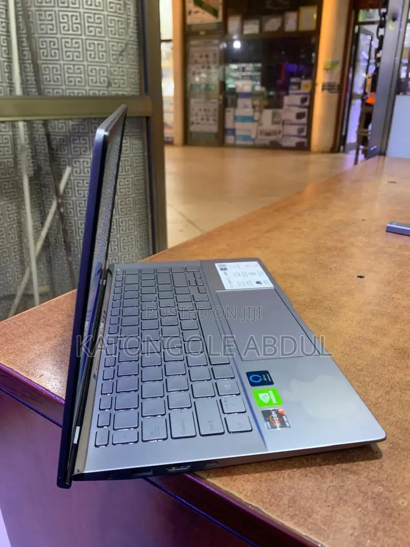 New Laptop Asus Zenbook 14 UX434 8GB AMD Ryzen 5 SSD 512GB