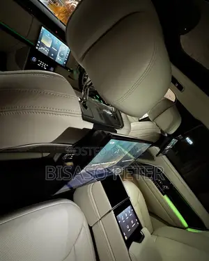 Land Rover Range Rover Vogue 2023 Gray