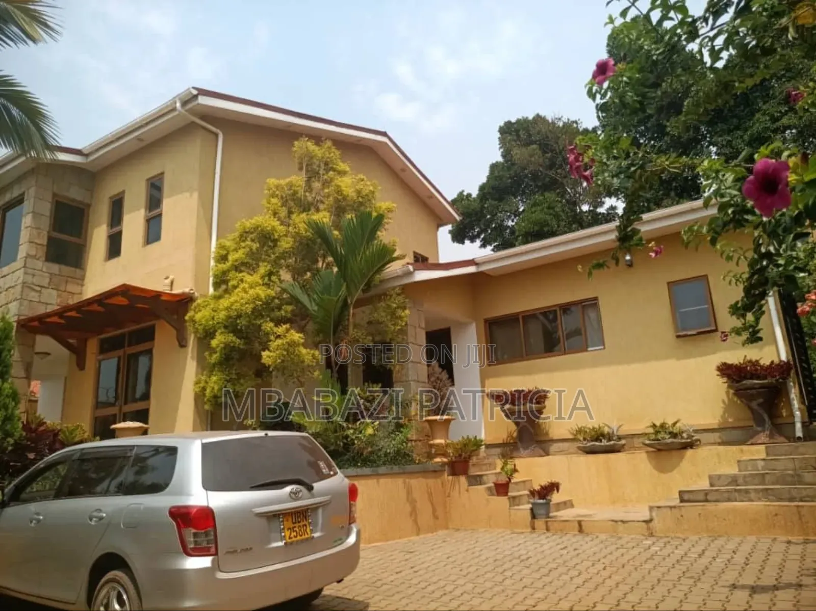4bdrm House in Bwebajja Entebbe, Kawempe for sale