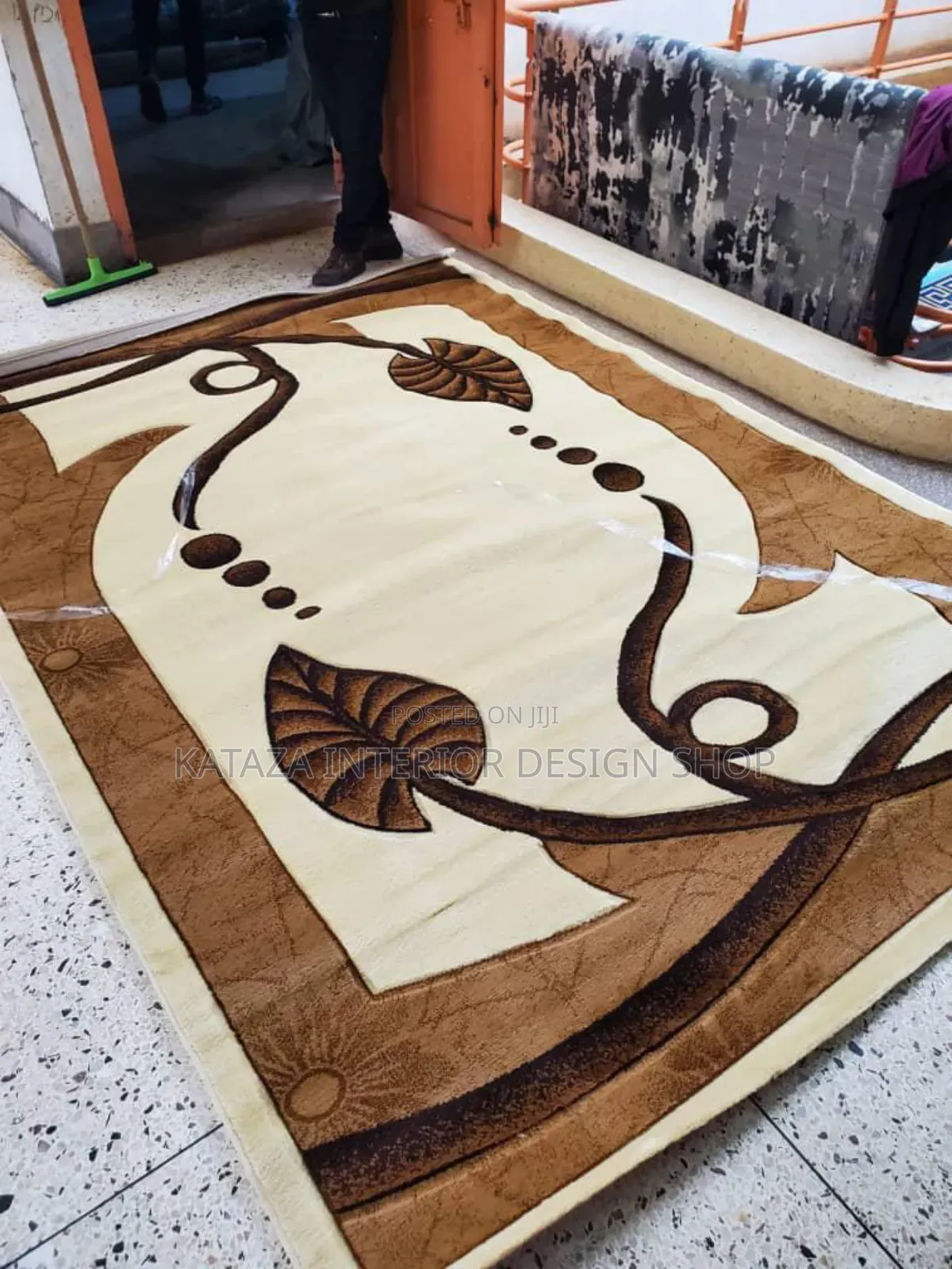 Brown Paris Centre Carpet
