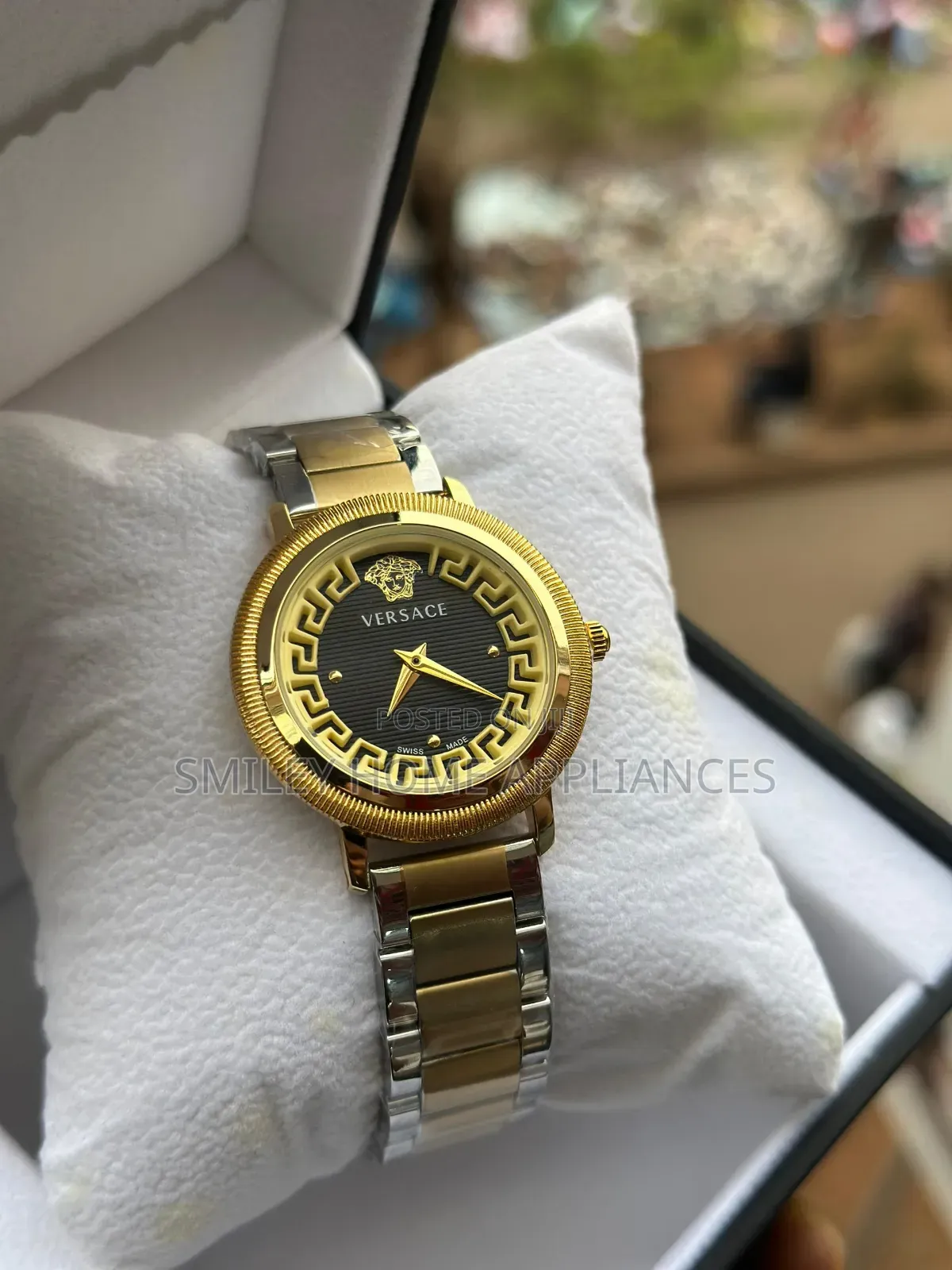 Versace Women's Classy Wrist Analog Watch