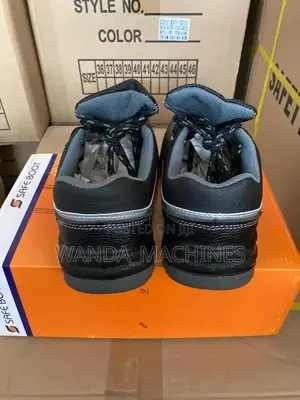 Safety Shoes All Sizes 40,41,42...