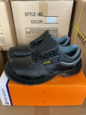 Safety Shoes All Sizes 40,41,42...