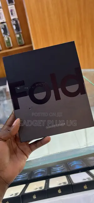 New Samsung Galaxy Z Fold4 256 GB Black