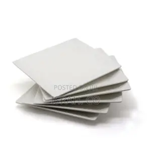 6 Pieces of Square Checked Plates -White