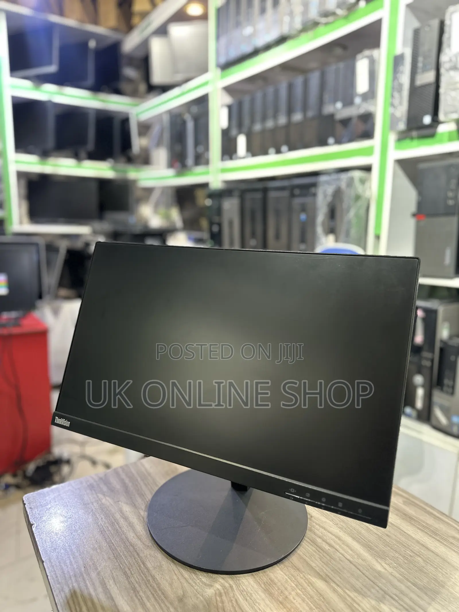 22 Inch Lenovo Ips Monitor (Clean)