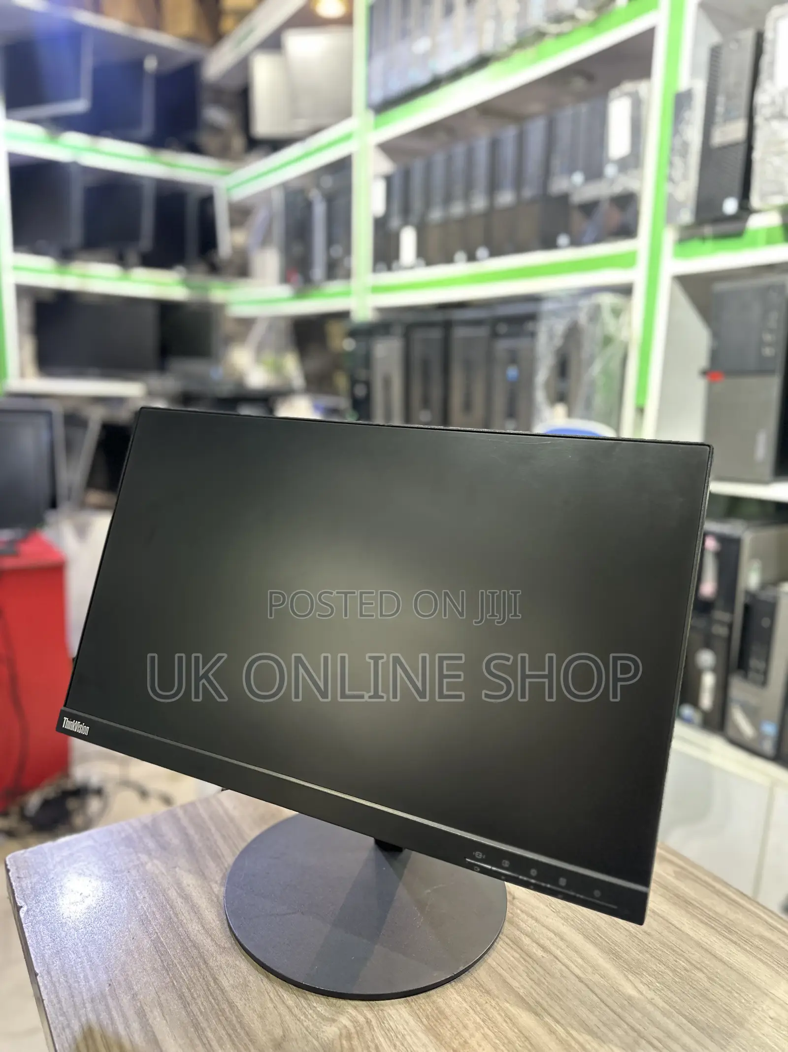 22 Inch Lenovo Ips Monitor (Clean)