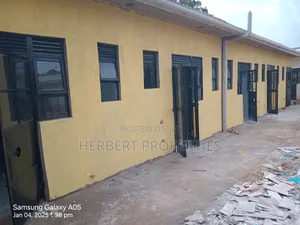 1bdrm House in Bweyogerere Town, Central Division for rent