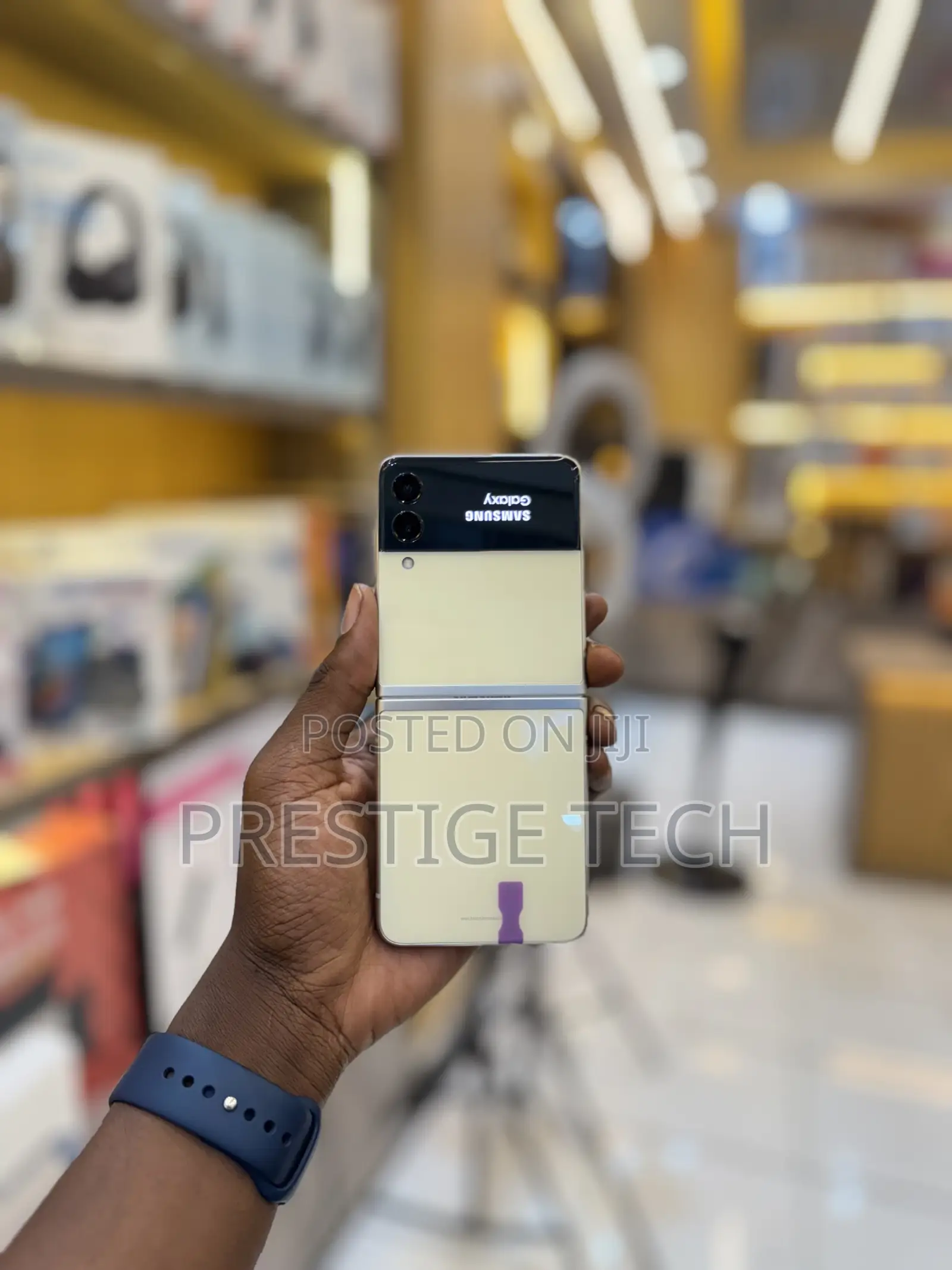 Samsung Galaxy Z Flip 3 128 GB Gold
