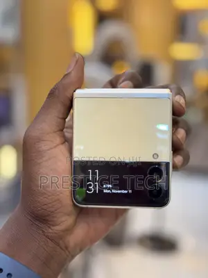 Samsung Galaxy Z Flip 3 128 GB Gold