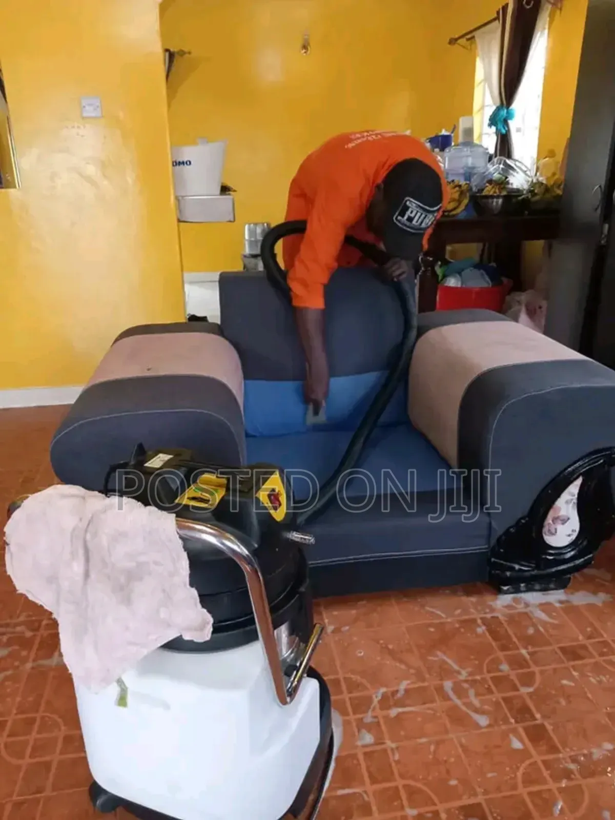 Sofa Set Cleaning Services