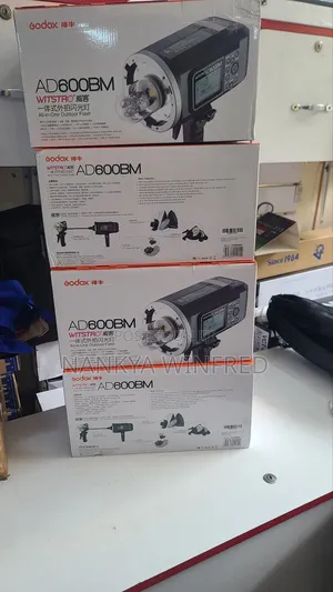 AD 600BM Flash Light