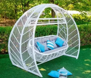 Beache Chair in White Colour
