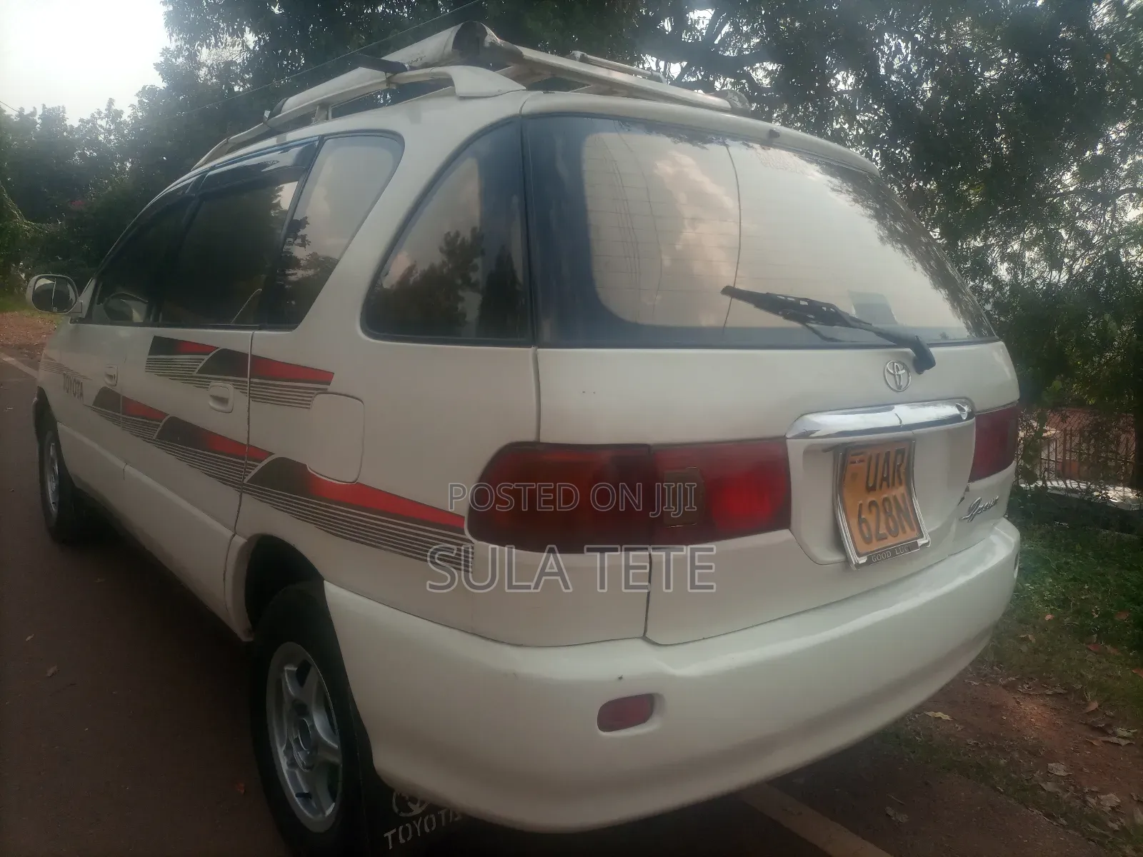 Toyota Ipsum 2000 White