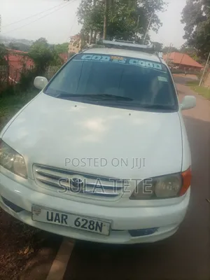 Toyota Ipsum 2000 White