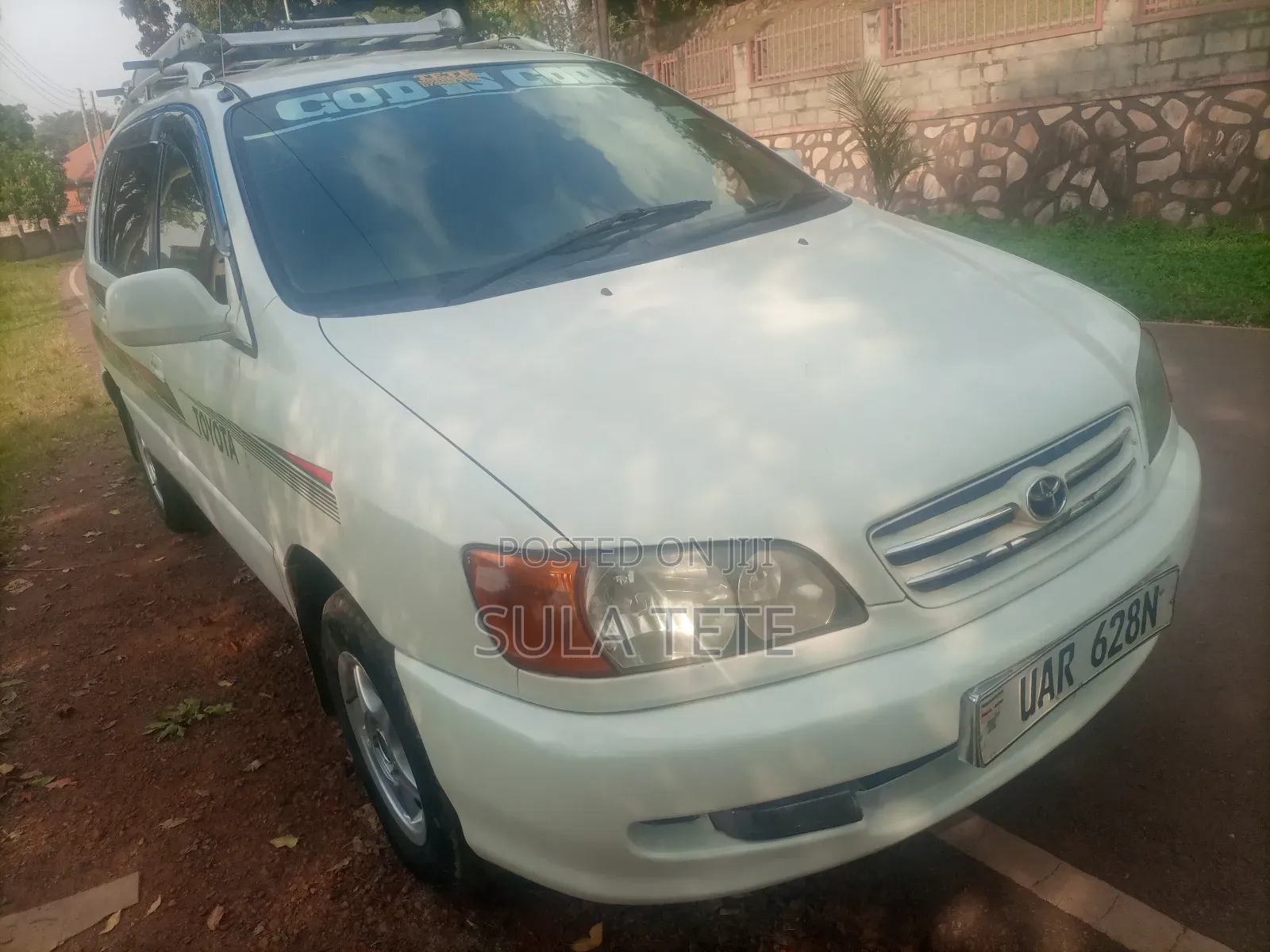 Toyota Ipsum 2000 White
