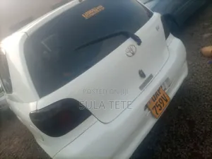 Toyota Vitz 1.3 AWD 3dr 1999 White