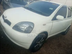 Toyota Vitz 1.3 AWD 3dr 1999 White