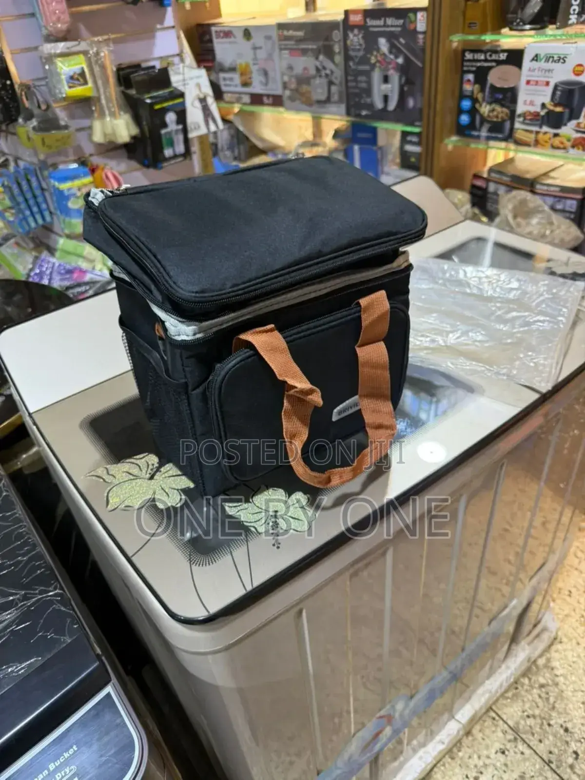 Lunch Bag Reusable Insulated Lunch Bag.
