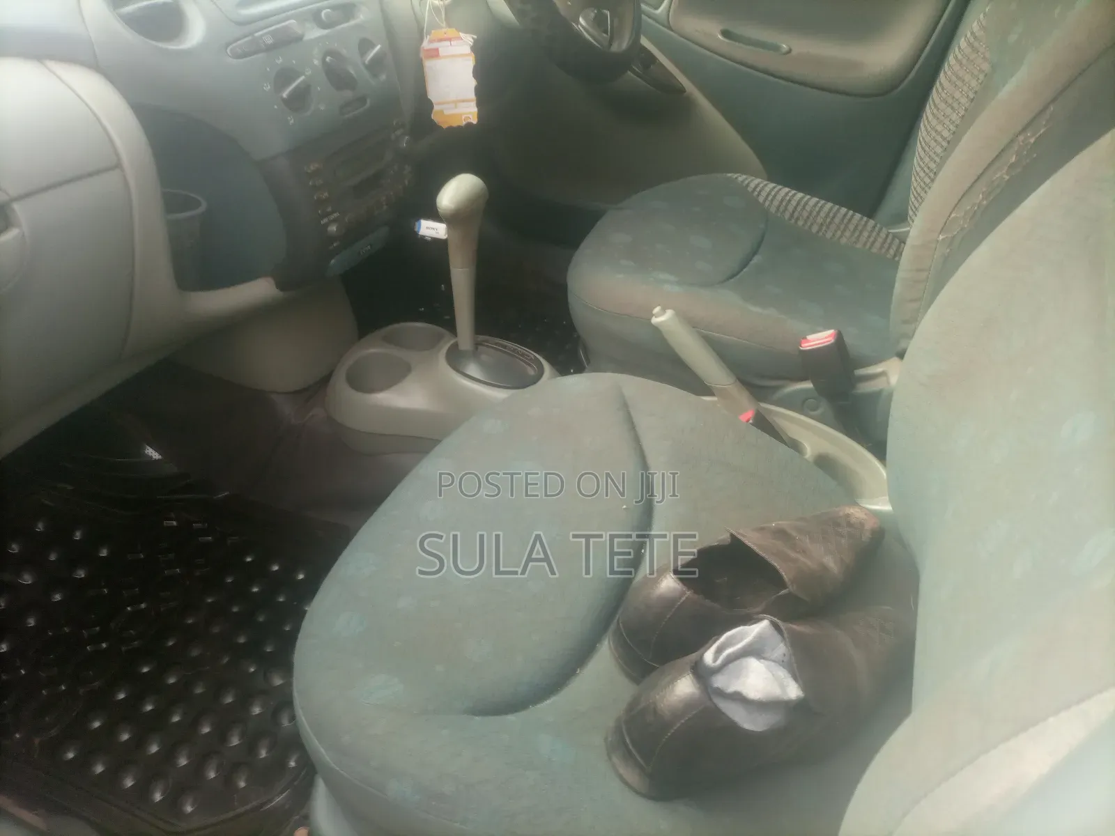 Toyota Vitz 1.3 AWD 3dr 1999 White