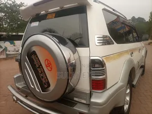 Toyota Land Cruiser Prado 2.7 16V 3dr 1999 White