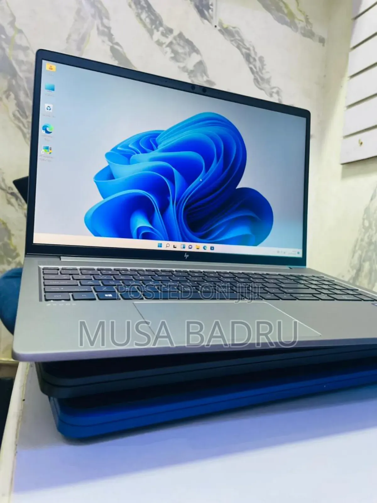 New Laptop HP ZBook Firefly 16inch G9 32GB Intel Core Ultra 9 SSD 1T