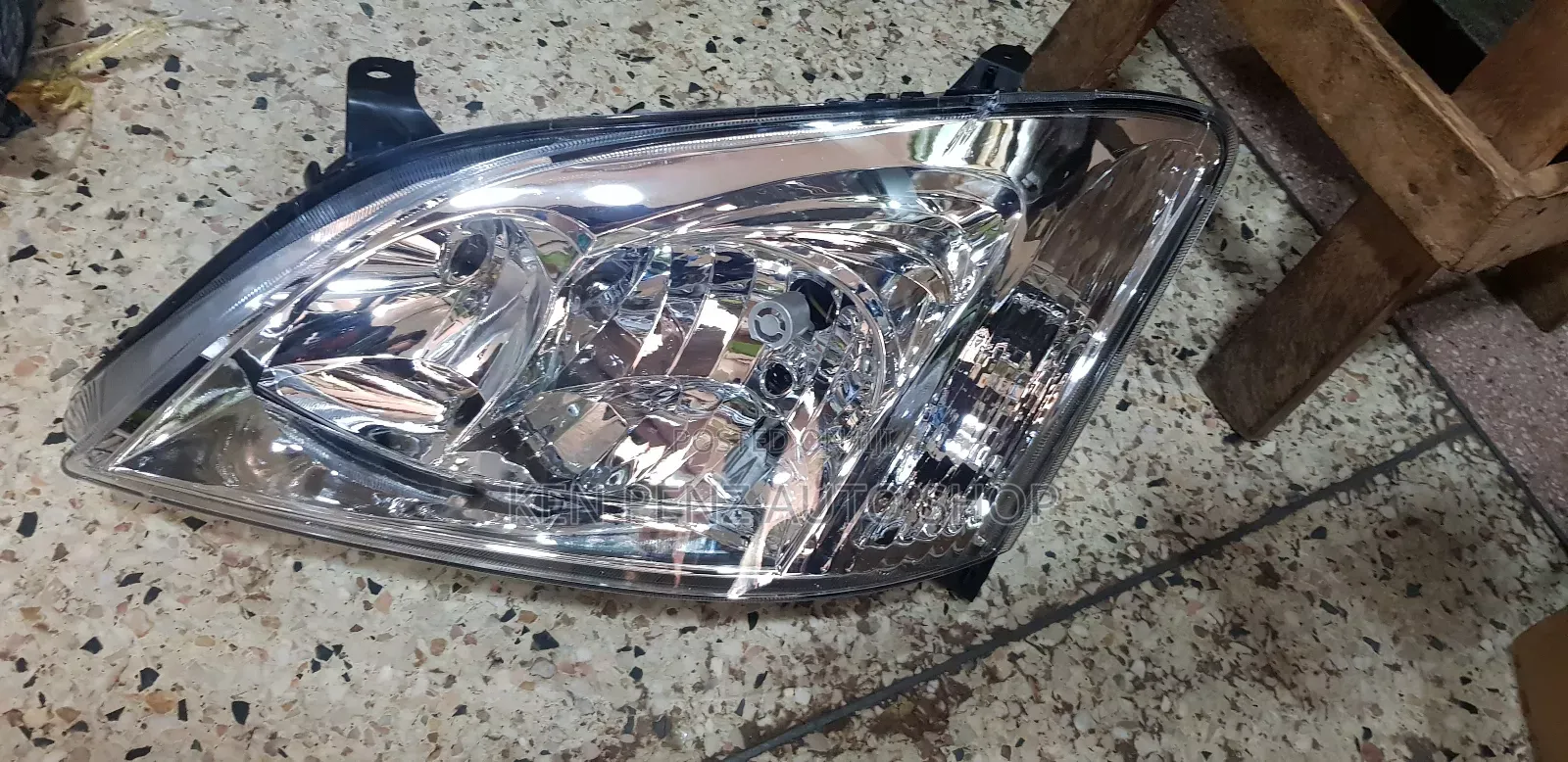 Headlamps for Toyota Runx 2003