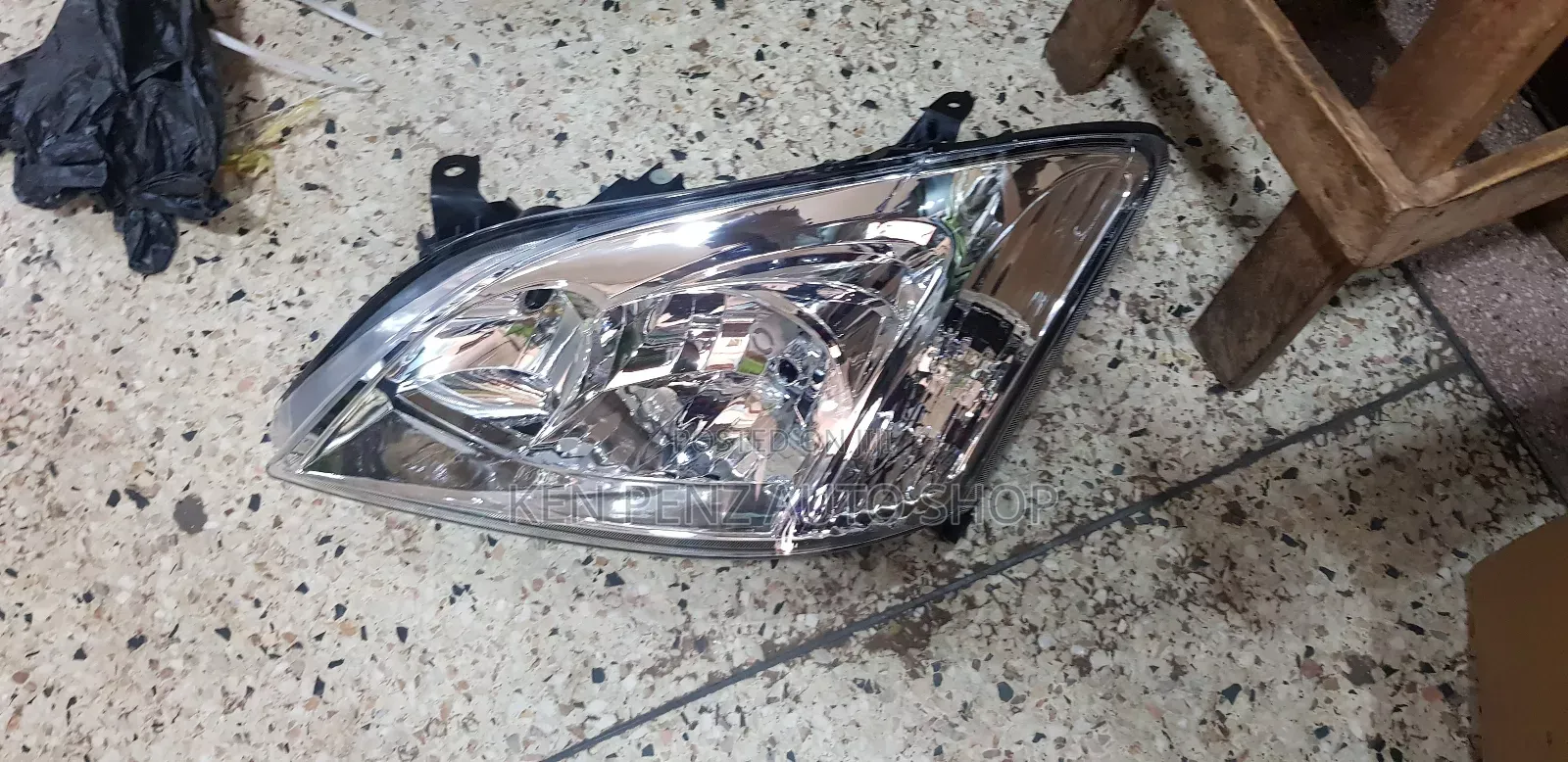 Headlamps for Toyota Runx 2003