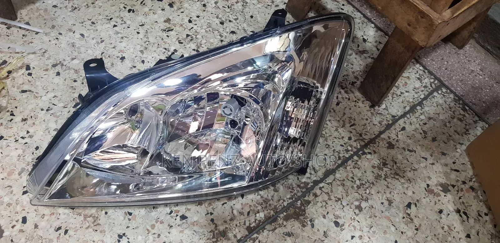 Headlamps for Toyota Runx 2003