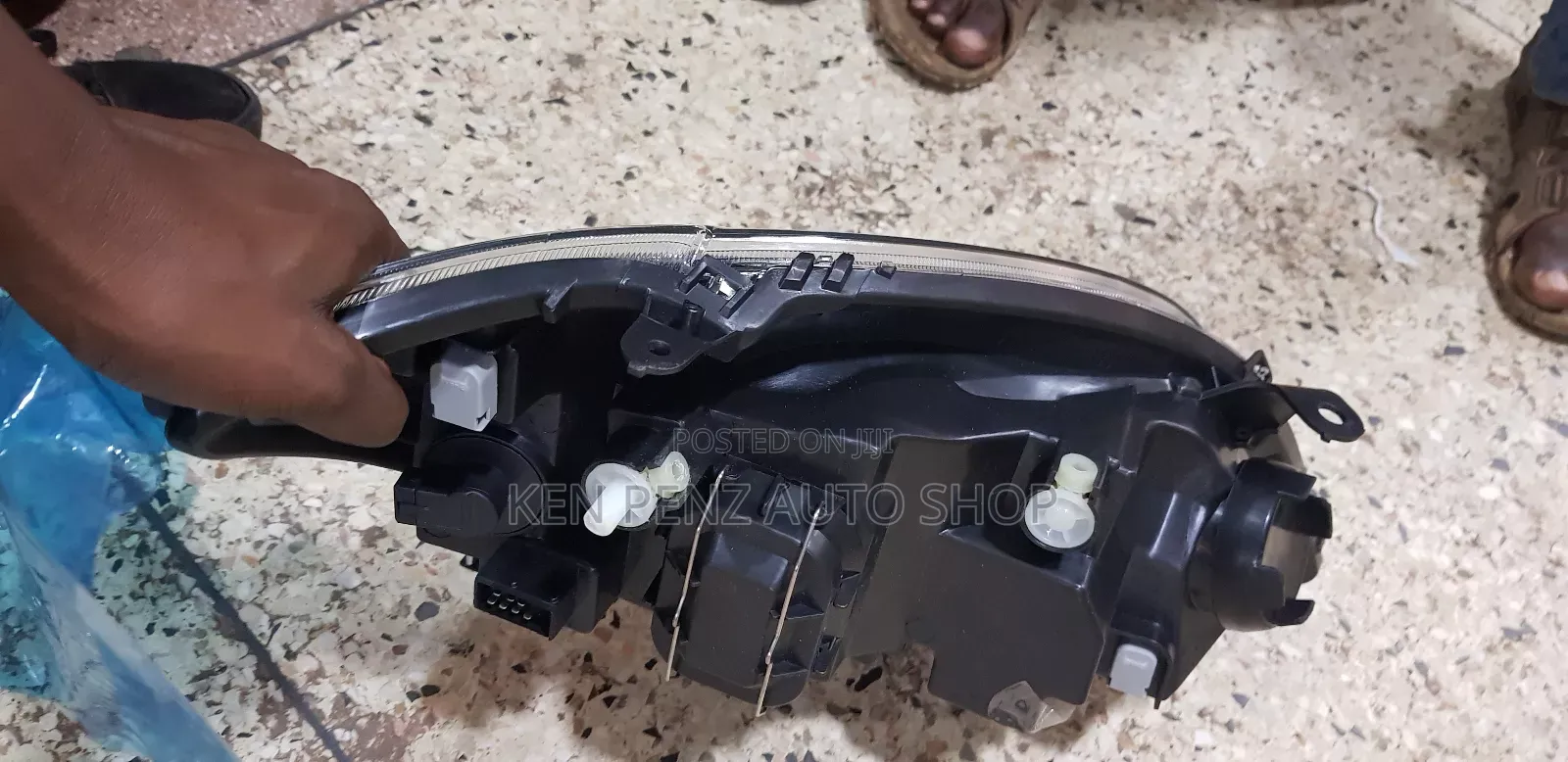Headlamps for Toyota Runx 2003