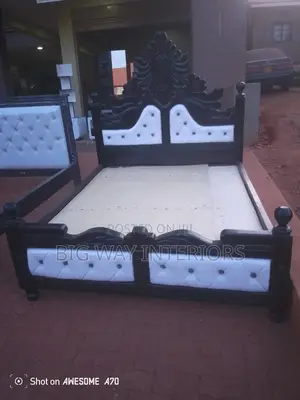 Black and White Katiikiro Leather Bed 5by6 With Black Button