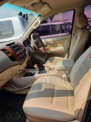 Toyota Hilux 2009 Gray