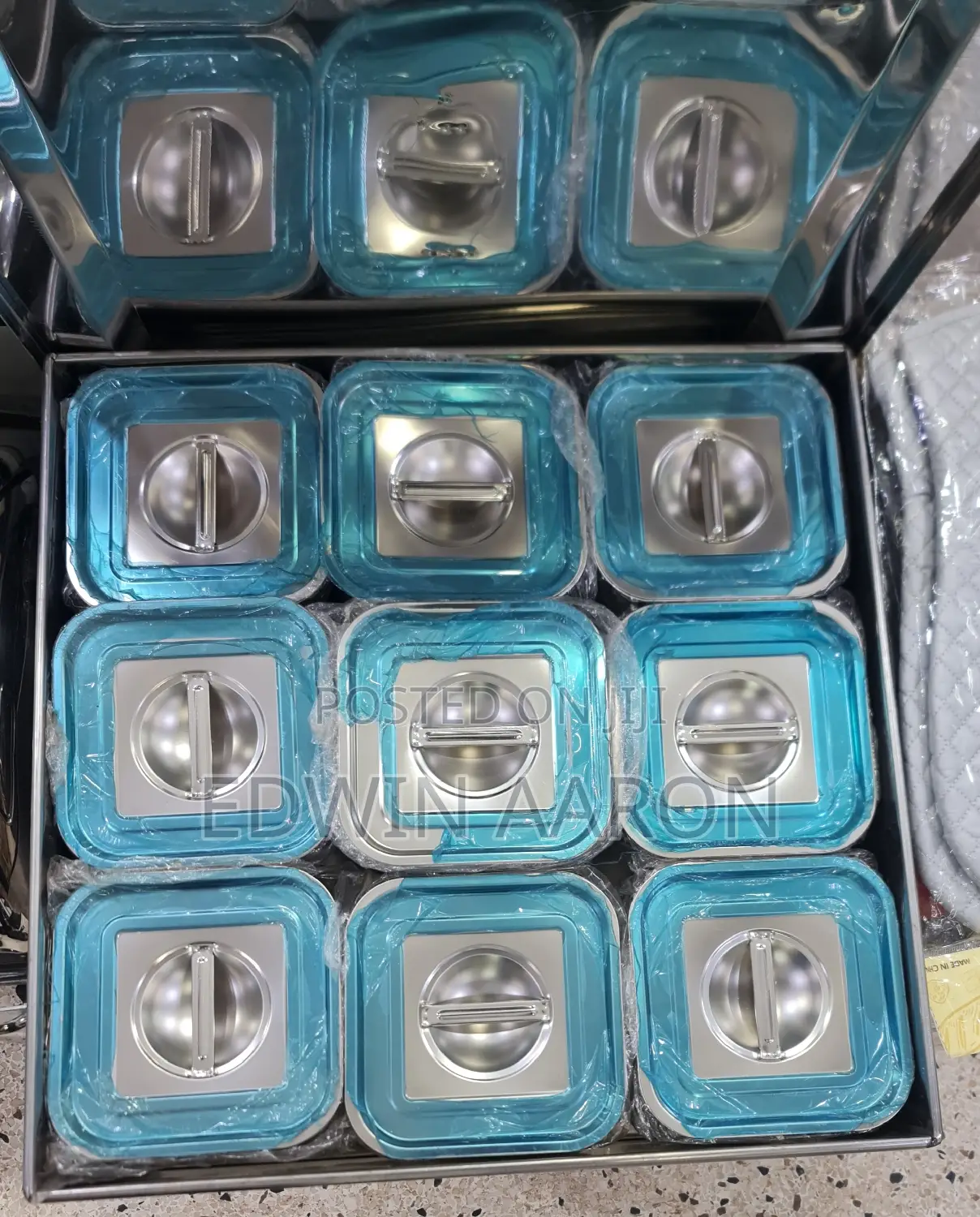Commercial Food Warmer With 9 Cubed Inserts