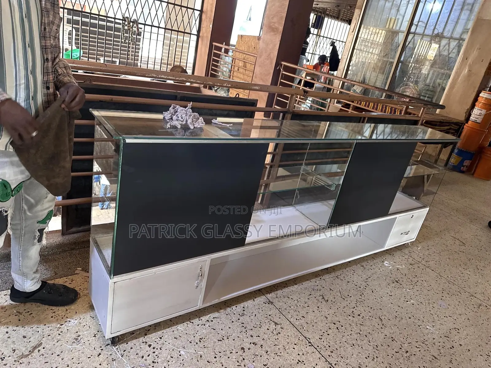 8ft And 10ft Glass Counter