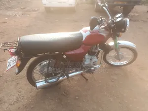 Bajaj Boxer 2024 Red