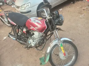 Bajaj CT 110X 2022 Red