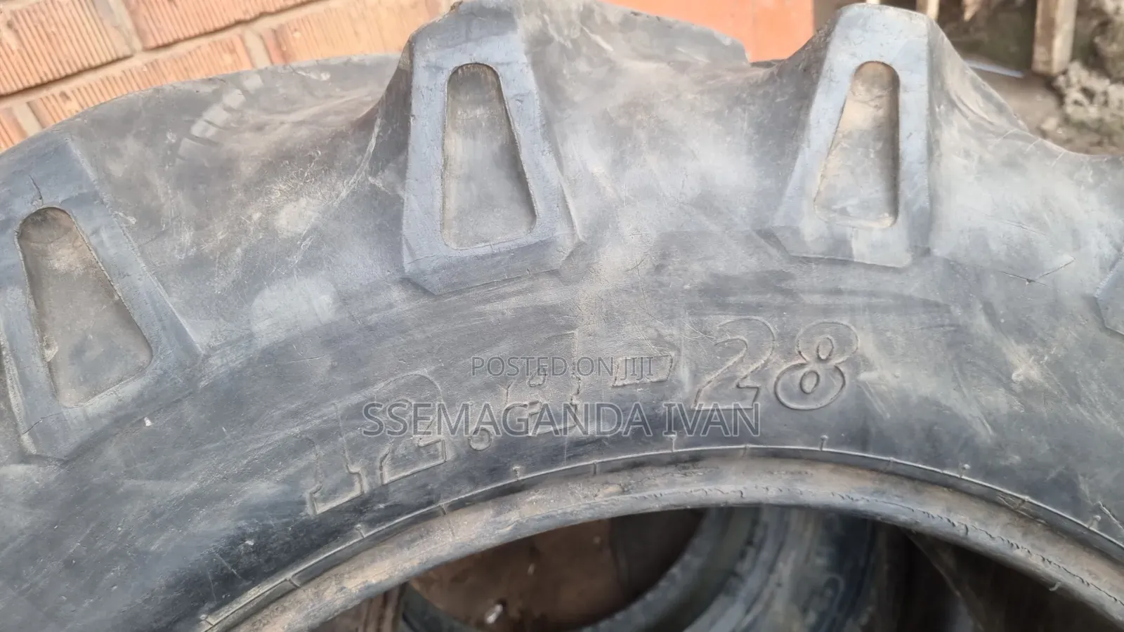 12.4r28 Second Hand Tyres