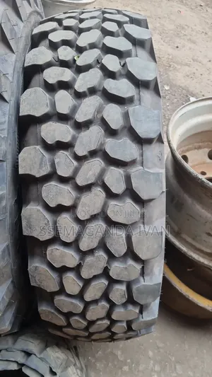 335/80r20 Tyres