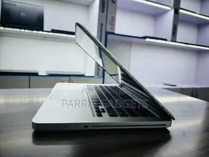 Laptop Apple MacBook Pro 2011 8GB Intel Core I5 HDD 500GB