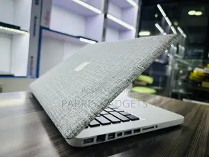 Laptop Apple MacBook Pro 2011 8GB Intel Core I5 HDD 500GB