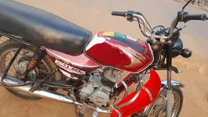 Bajaj Boxer 2018 Red