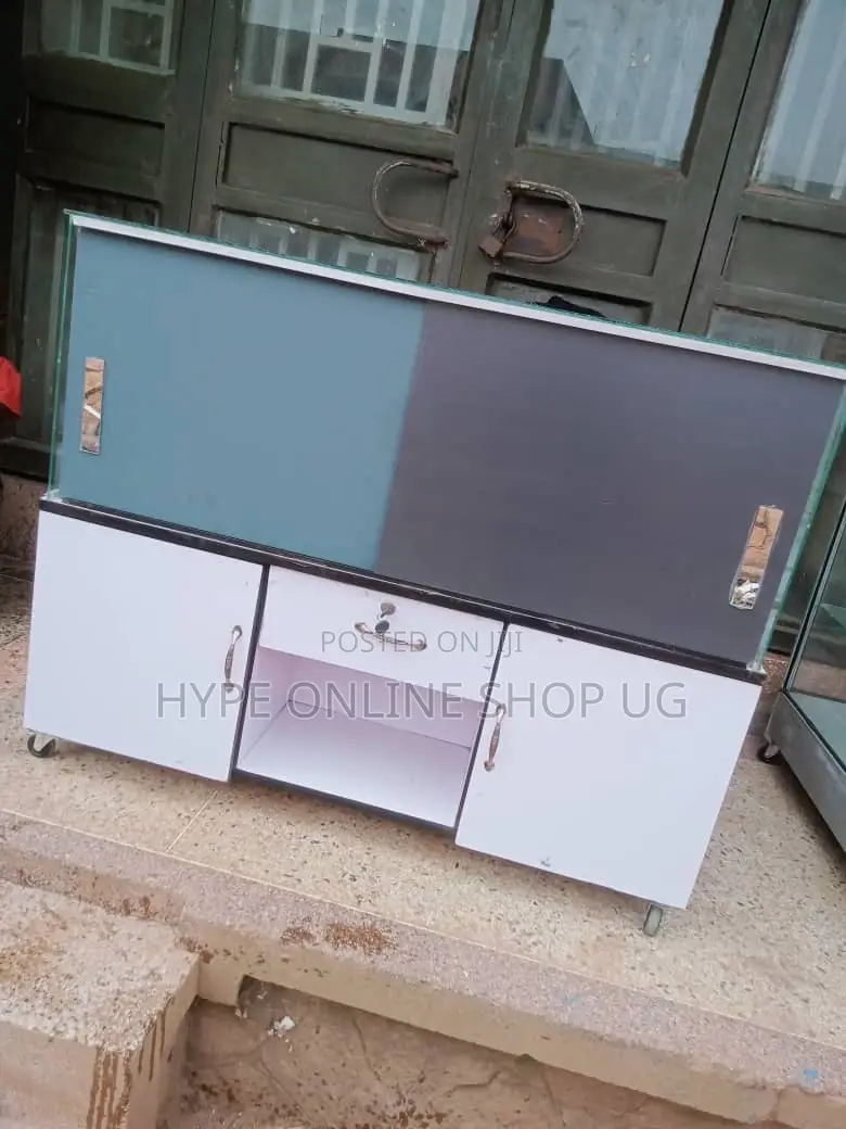 4fts Counter Table With Drawers and Locks