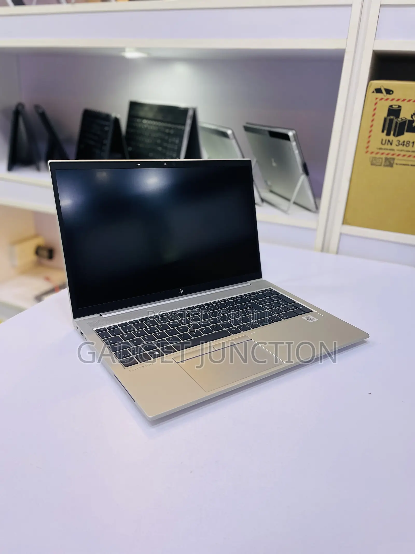 New Laptop HP EliteBook 850 8GB Intel Core I7 SSD 256GB