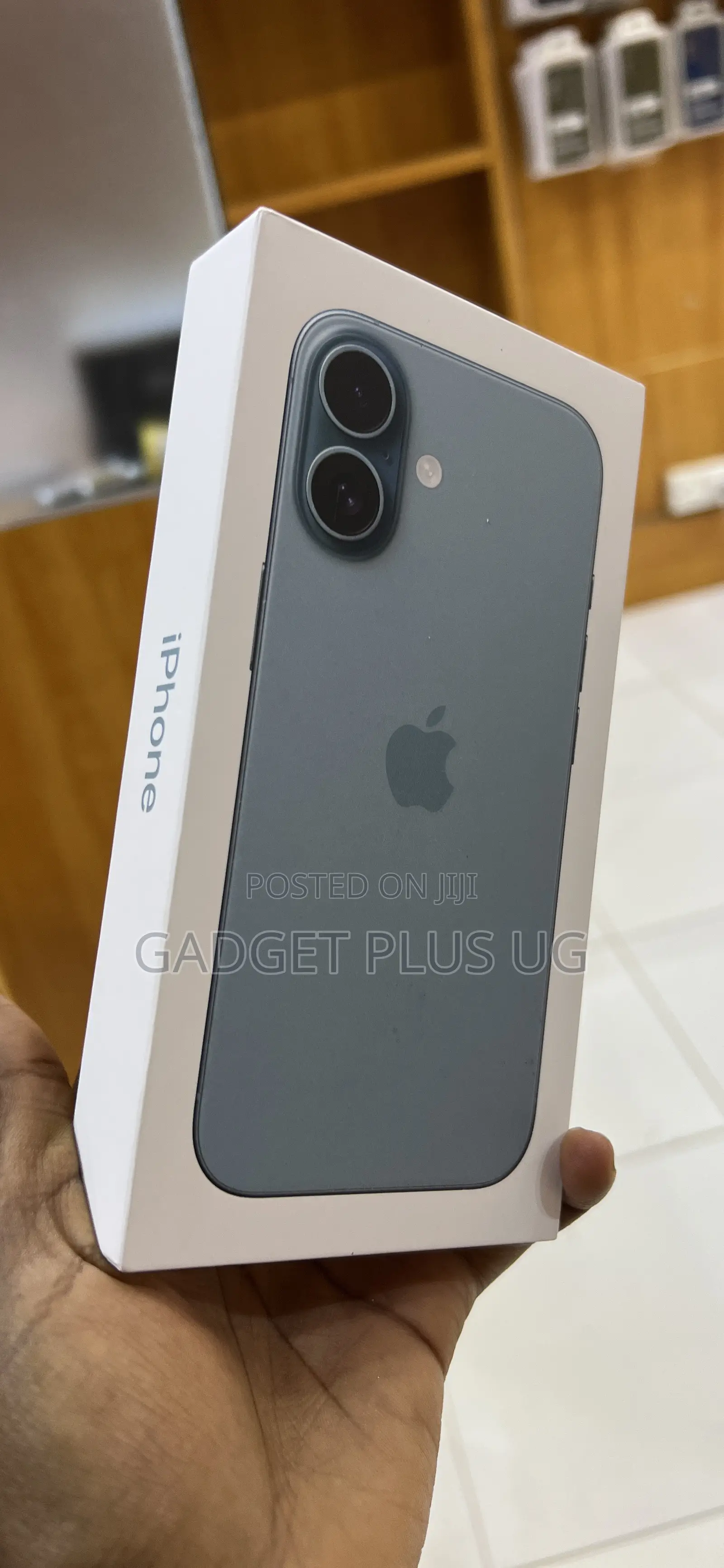 New Apple iPhone 16 128 GB Green