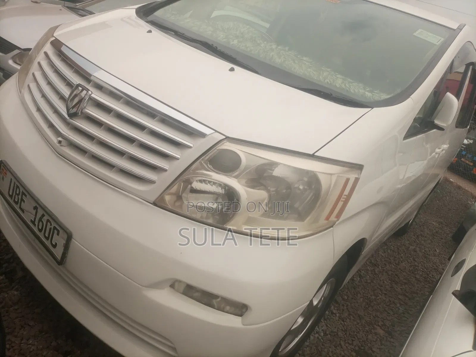 Toyota Alphard 2.4 Petrol AWD 2004 White